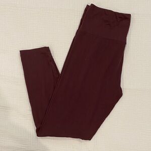 Kindred Bravely Maroon Maternity Nursing Set